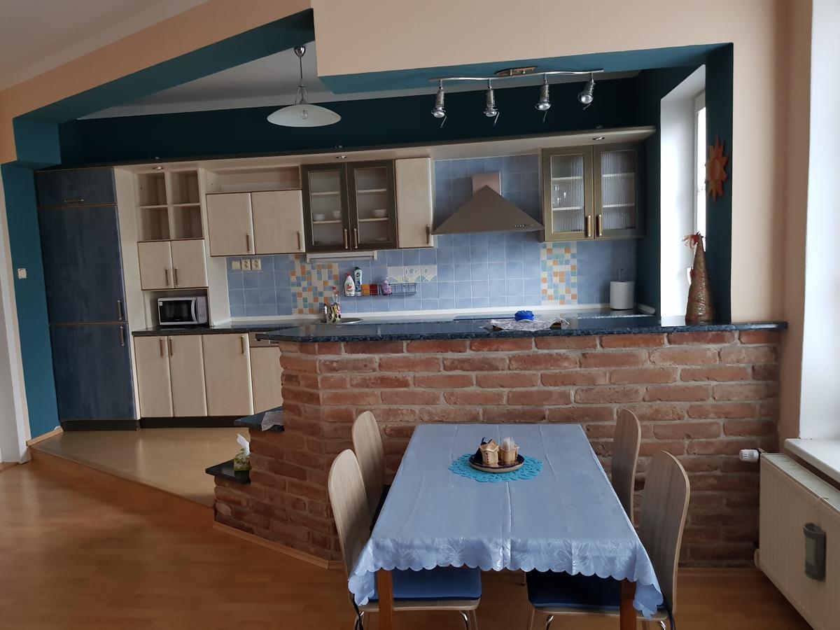 Отель Restaurace U Marty Dubi  Экстерьер фото